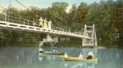 Lakeside_Park_swinging_bridge_02