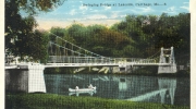 Lakeside_Park_swinging_bridge_05